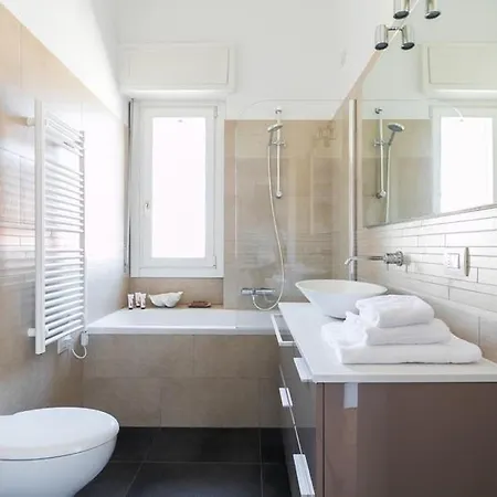 Sant'ambrogio Elegance Apartamento *